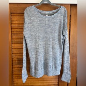 Lululemon long sleeve knit shirt/sweater size small